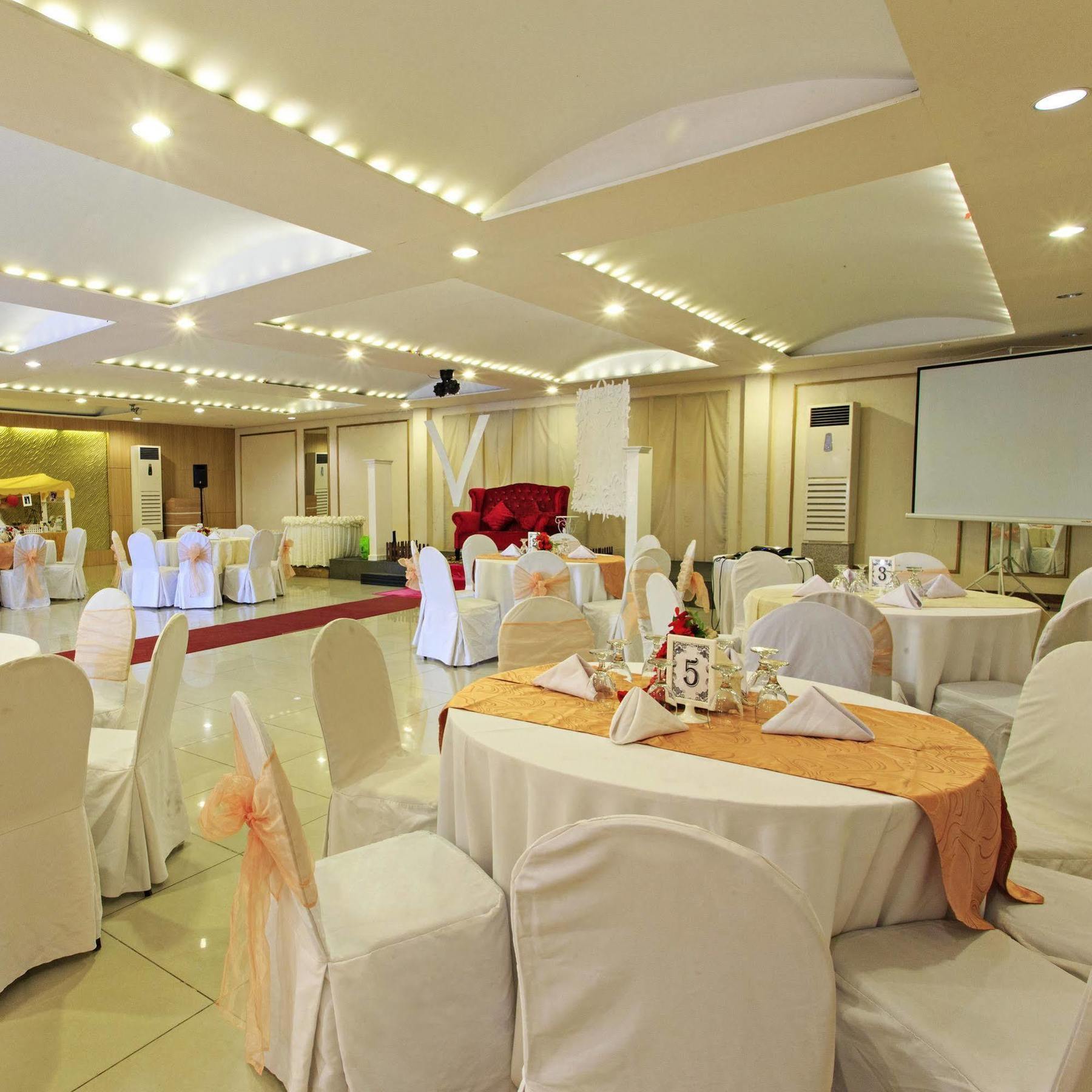 The Orchard Cebu Hotel & Suites Powered By Cocotel Exterior foto